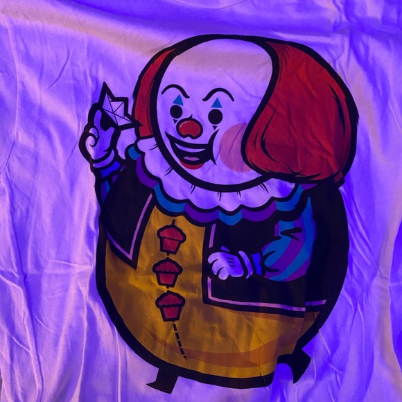 Johnny cupcakes pennywise t shirt - Picture 2 of 4